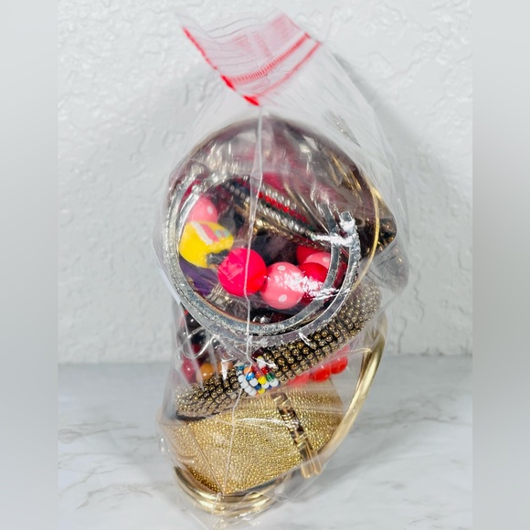 Bag Of Bracelets - Picture 3 of 6